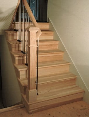 کف پله و پیشانی با چوب کاج و لاک پلی اورتان - کد K5020